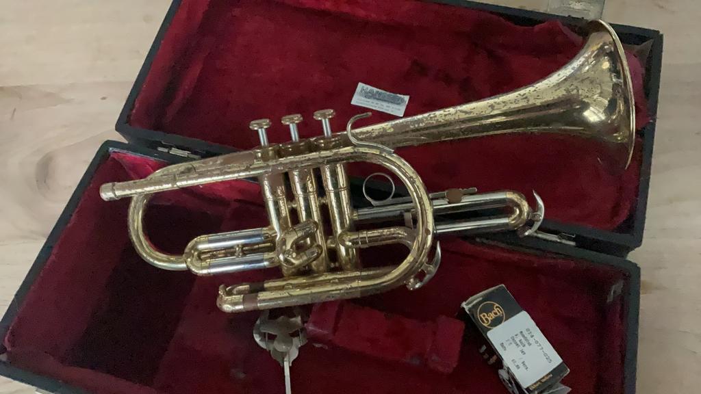 Cornet, Conn, Muziek en Instrumenten, Ophalen of Verzenden, Gebruikt, Overige typen, Met koffer