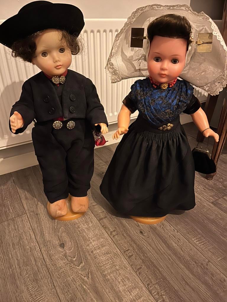 Zeeuwe klederdracht poppen, Verzamelen, Poppen, Ophalen of Verzenden, Zo goed als nieuw, Pop