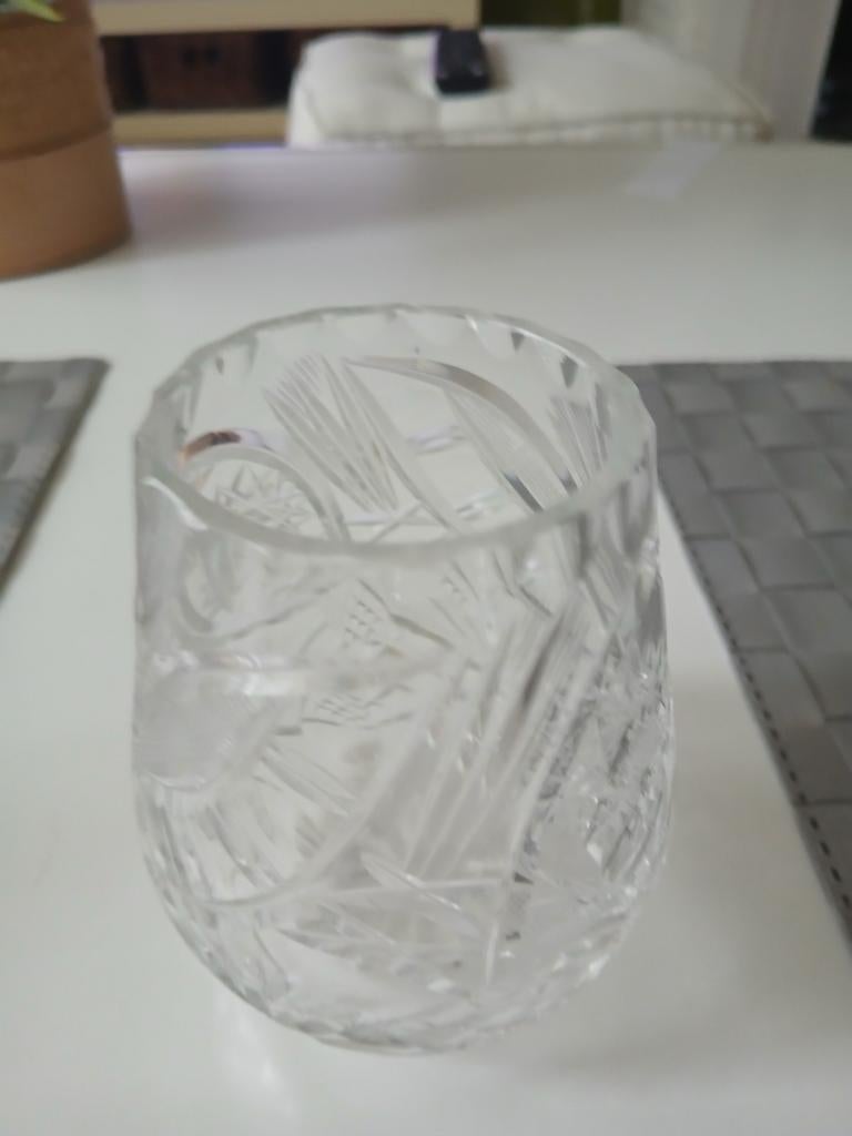 Glazen vaas met patroon, Huis en Inrichting, Woonaccessoires | Vazen, Zo goed als nieuw, Wit, Minder dan 50 cm, Glas, Ophalen of Verzenden