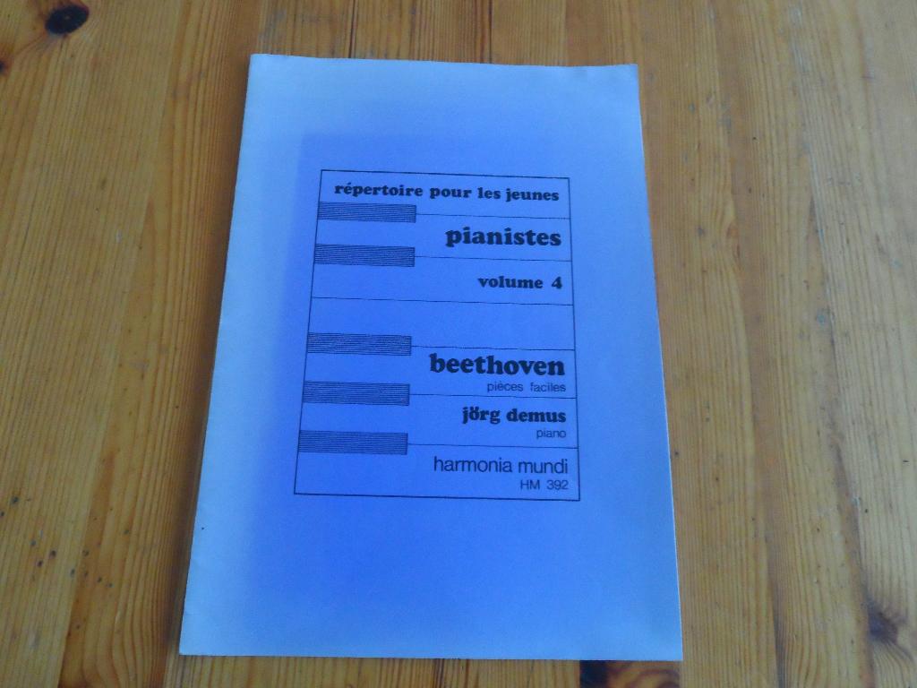 Beethoven - repertoire pour les jeunes pianistes volume 4, Gebruikt, Klassiek, Ophalen of Verzenden, Artiest of Componist