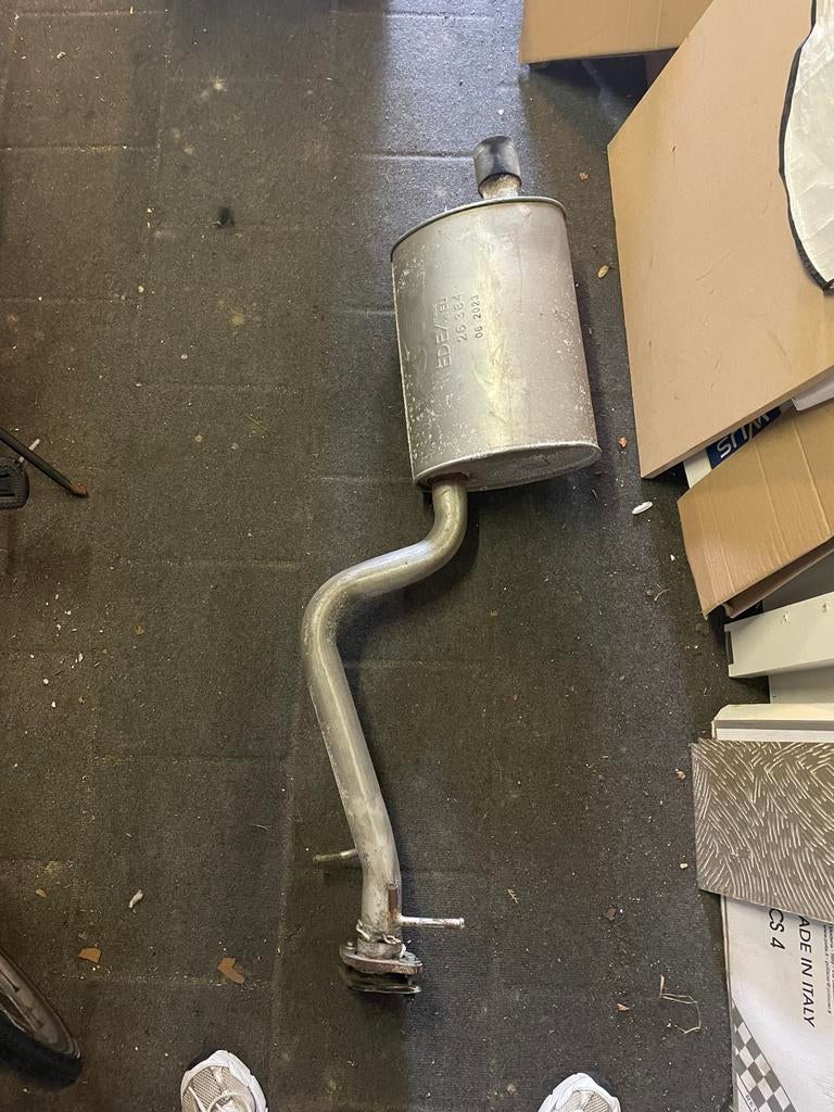 Lexus IS200 uitlaat, Ophalen, Gebruikt, Lexus