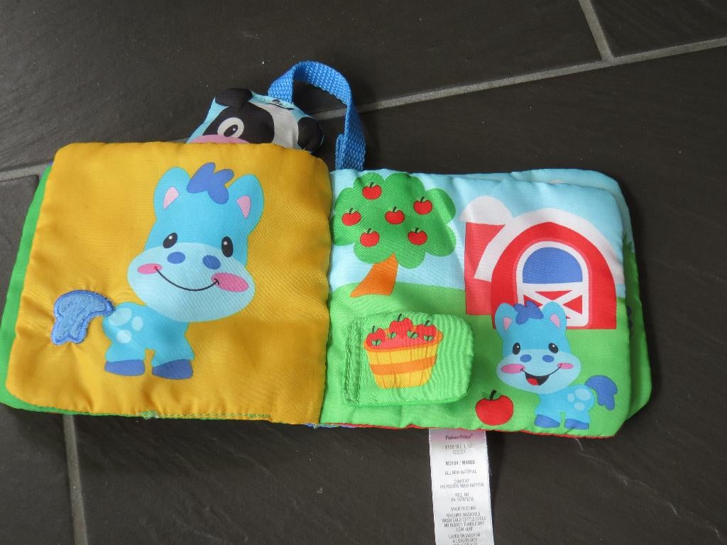 Stoffen activity boekje boerderijdieren, Fisher Price. Mooi, Ophalen of Verzenden, Zo goed als nieuw, Overige typen
