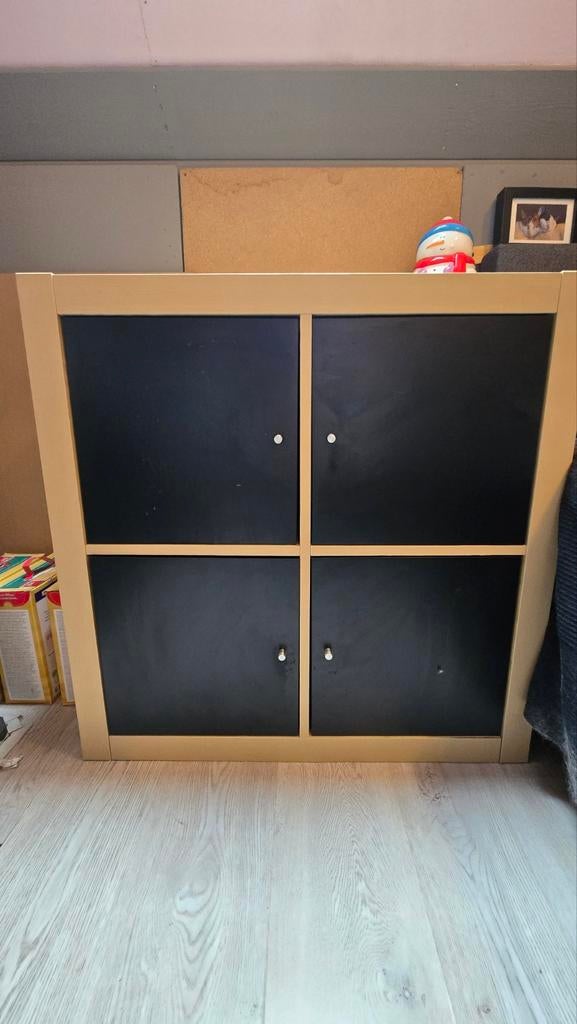 2 IKEA Kallax Kasten 4x4 Vakken met 8 Zwarte Deuren, Ophalen, Gebruikt