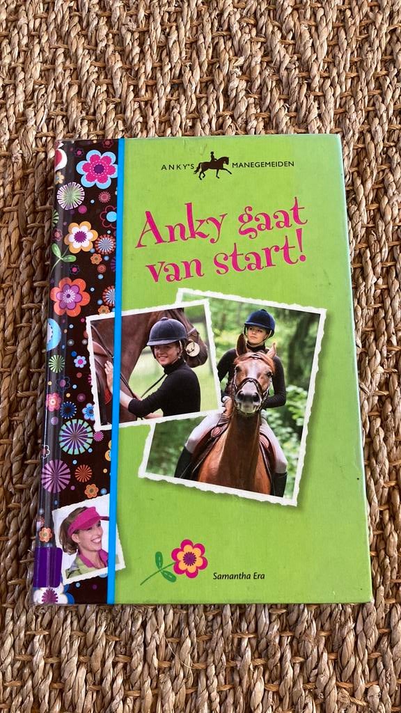 Anky gaat van start - paardrij boek - Samantha Era, Ophalen of Verzenden, Gelezen, Fictie algemeen