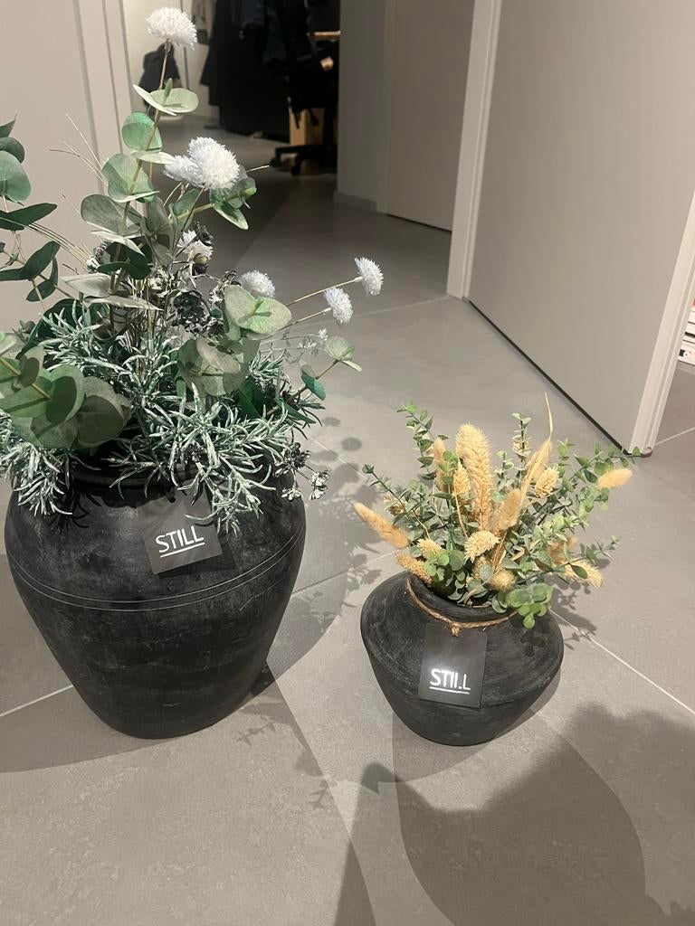 Stijlvolle bloempotten met kunstbloemen - set van 2, Overige materialen, 50 tot 75 cm, Zwart, Ophalen of Verzenden