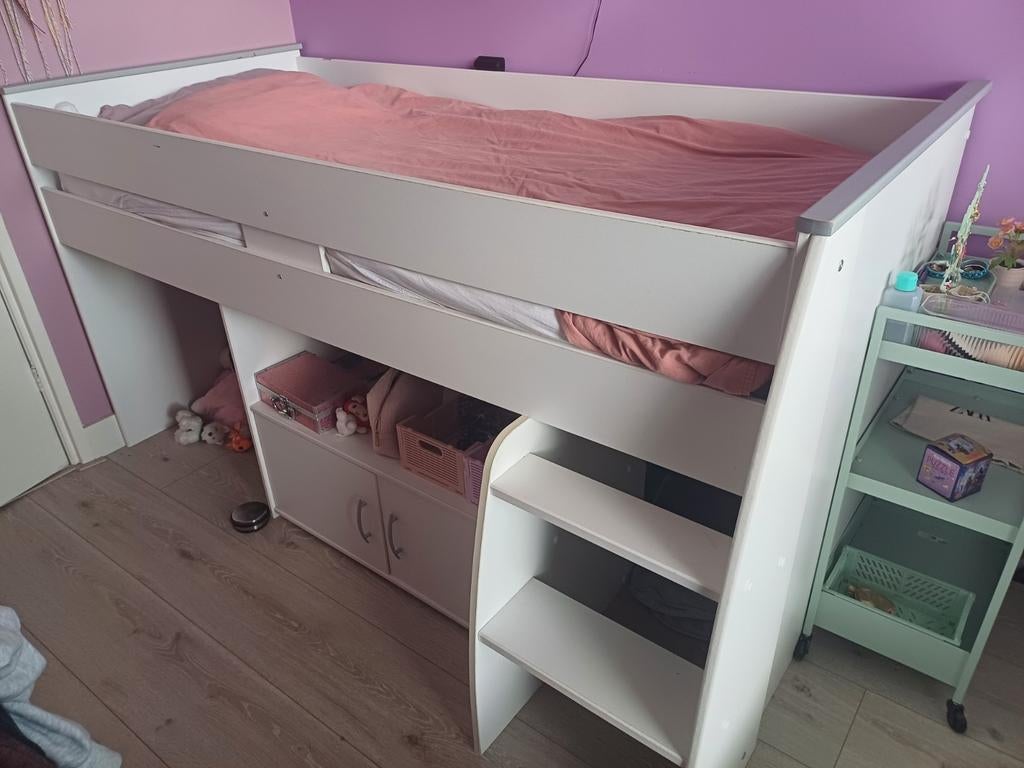 Halfhoogslaper  / tegen elk aannemelijk bod, Kinderen en Baby's, Kinderkamer | Stapelbedden en Hoogslapers, Ophalen, Halfhoogslaper