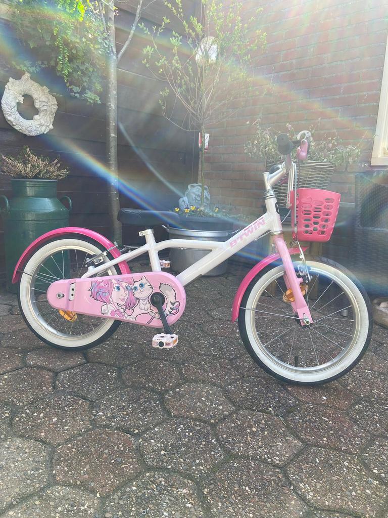 Meisjesfiets b twin 16 inch, Ophalen, Gebruikt, 16 inch