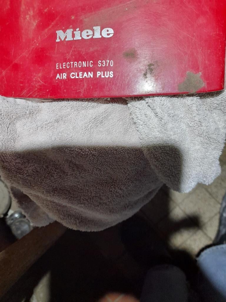 onderdelen miele stofzuiger s 370, Witgoed en Apparatuur, Stofzuigers, Gebruikt, Stofzuiger, 2000 watt of meer, Ophalen