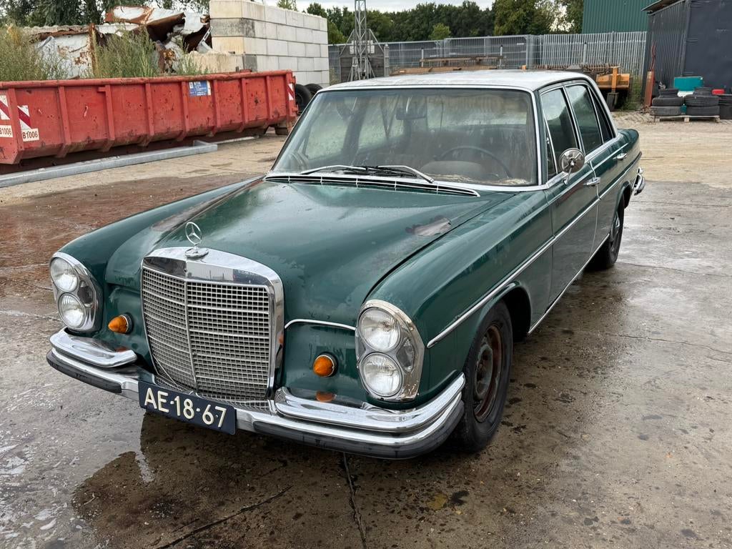 Mercedes S250 opknapper. automaat Type W108  bouwjaar 1967, Auto's, Achterwielaandrijving, Overige kleuren, 160 pk, Mercedes-Benz