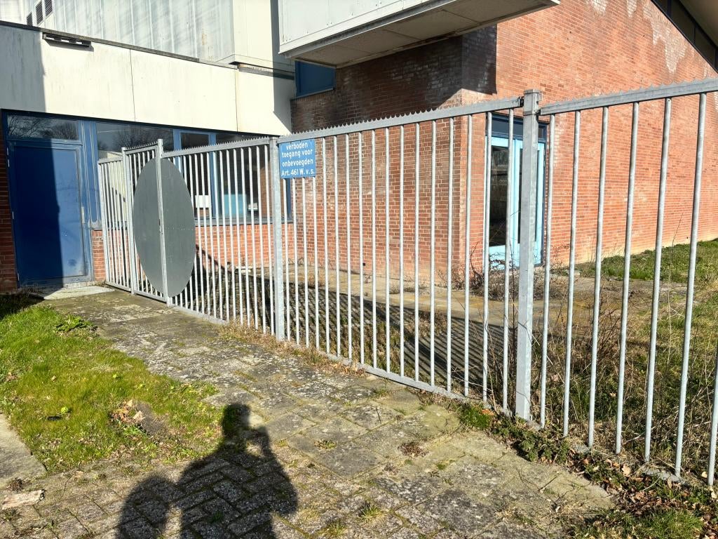 Gegalvaniseerd stalen hekwerk / spijlenhek – ca. 190 cm hoog, Tuin en Terras, Ophalen, Met poort, Gebruikt, Spijlenhekwerk