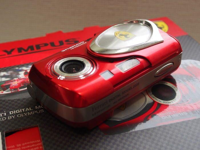Olympus Mju Ferrari Limited Edition 2003, Ophalen, Olympus