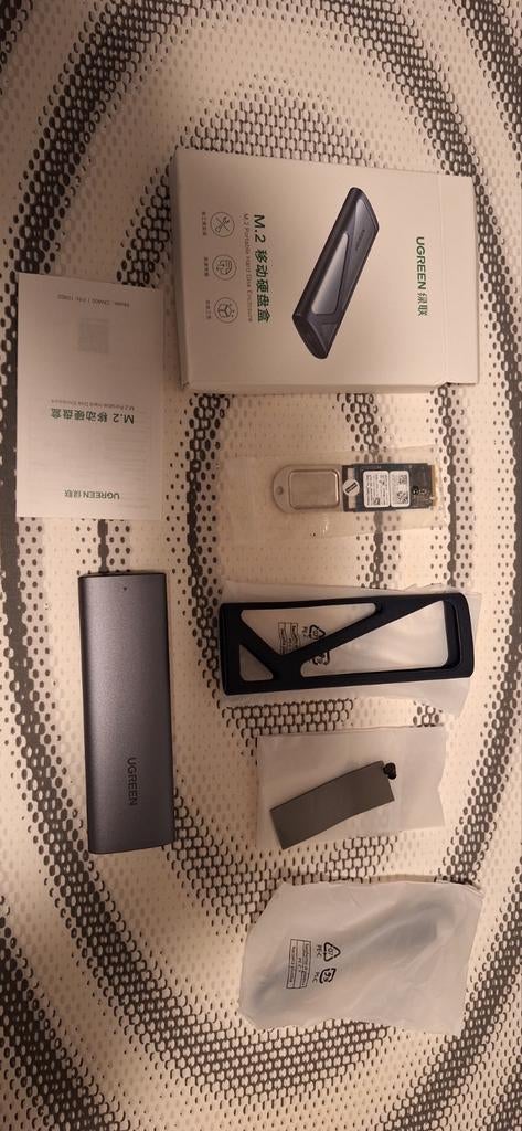 UGREEN M.2 NVMe SSD Behuizing + WD 256GB NVMe SSD, Computers en Software, Harde schijven, 256GB, UGREEN, Server, SSD