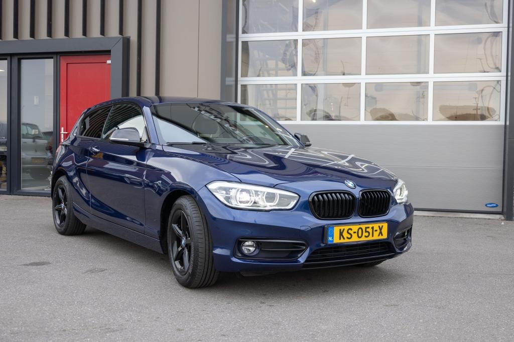 BMW 1-Serie 1.6 116D  3DR 2016 Blauw, Auto's, BMW, 1-Serie, Achterwielaandrijving, 150 pk, Blauw