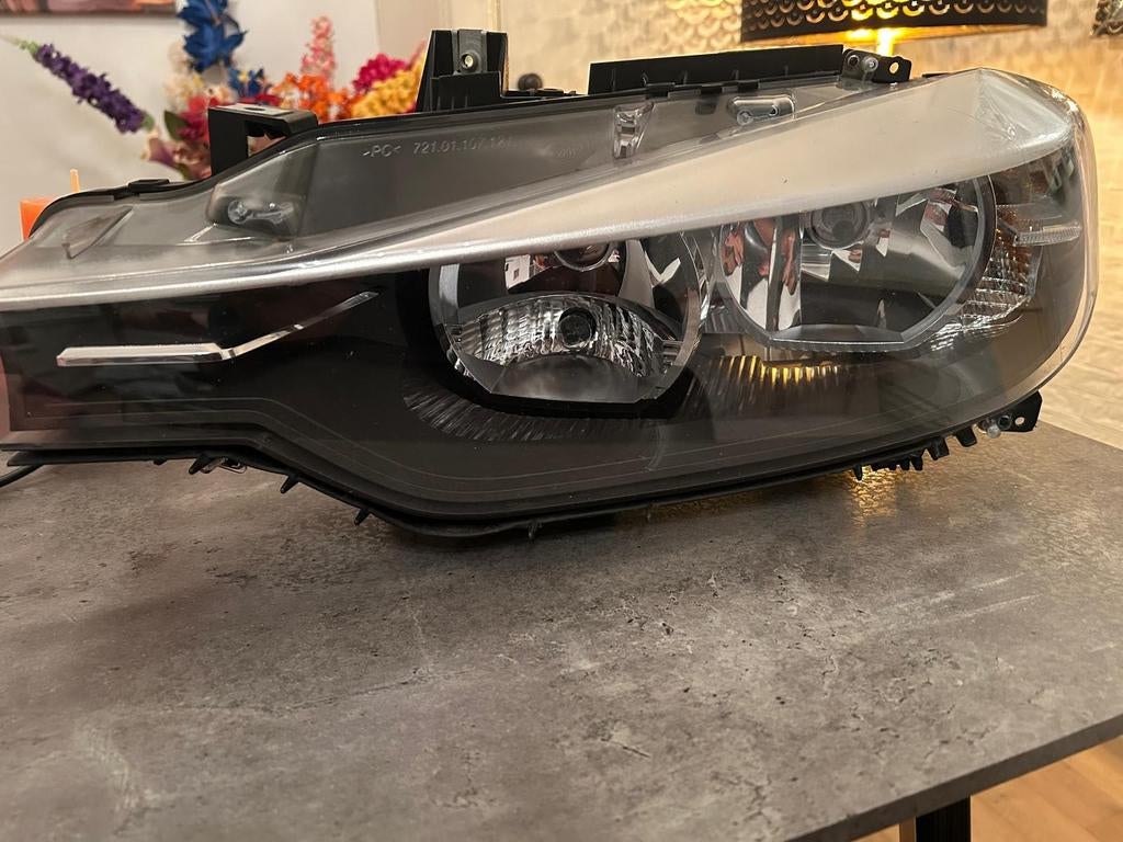 BMW F30 koplamp, Ophalen, BMW