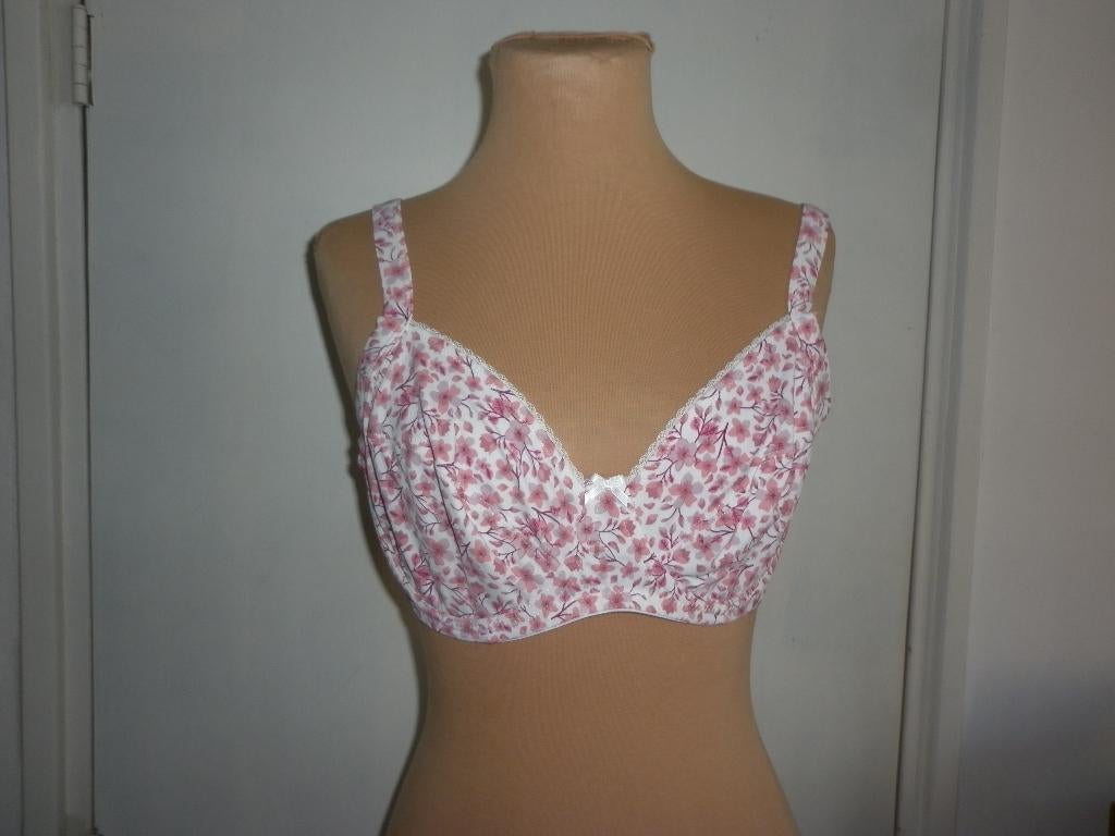 beugelBh maat : 80E full-cup, Verzenden, Rood, BH