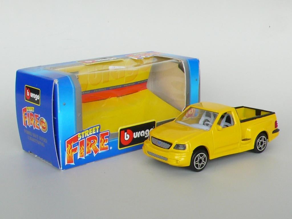 Ford SVT F150 Lightning pickup - Bburago Street Fire, Ophalen of Verzenden, Nieuw, Auto, Overige merken