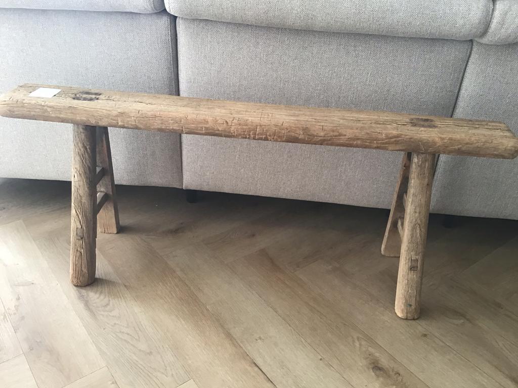 Bankjes oud sober authentiek landelijk 4 verschillende, Huis en Inrichting, Tafels | Sidetables, Ophalen of Verzenden, 25 tot 50 cm