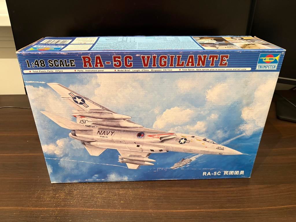 Trumpeter 1/48 RA-5C Vigilante, Overige merken, Ophalen of Verzenden, Zo goed als nieuw, Groter dan 1:72