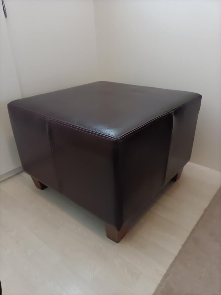Voetenbank, Leer, Zo goed als nieuw, 50 tot 75 cm, Ophalen