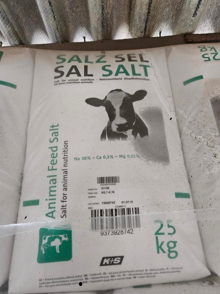 Veevoeder zout regenit waterontharder tabletten, Ophalen of Verzenden, Vee