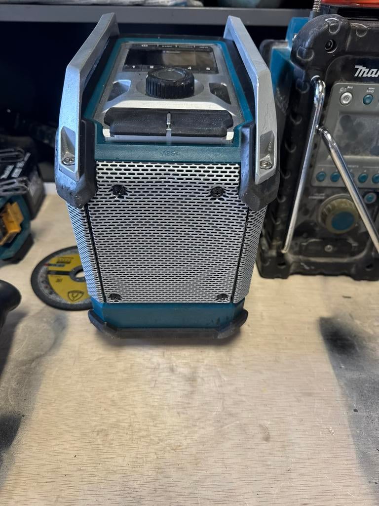 MAKITA DMR115 BOUWRADIO/RADIO SUPER NETTE STAAT, Ophalen of Verzenden, Zo goed als nieuw, Bouwradio