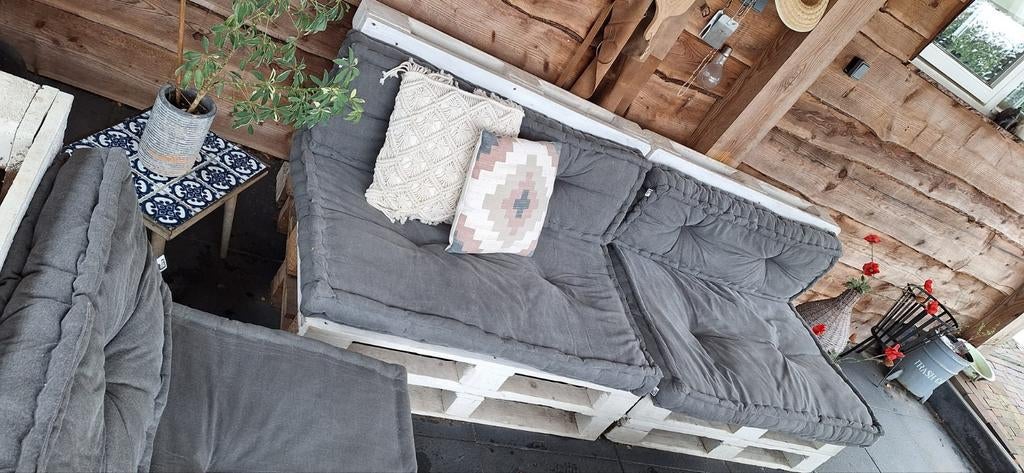 Loungeset van pallets, Tuin en Terras, Tuinsets en Loungesets, Ophalen, 5 zitplaatsen, Gebruikt, Loungeset