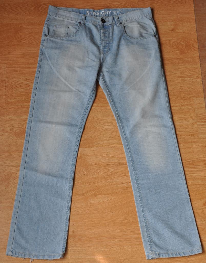 C&A licht blauwe straight jeans button fly W34 L32, Kleding | Heren, Spijkerbroeken en Jeans, Blauw, W33 - W34 (confectie 48/50)