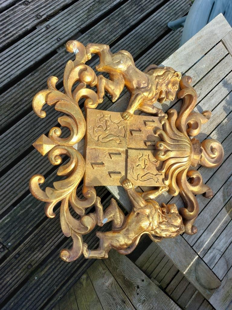 Wapenschild met leeuwen, verguld, Ophalen