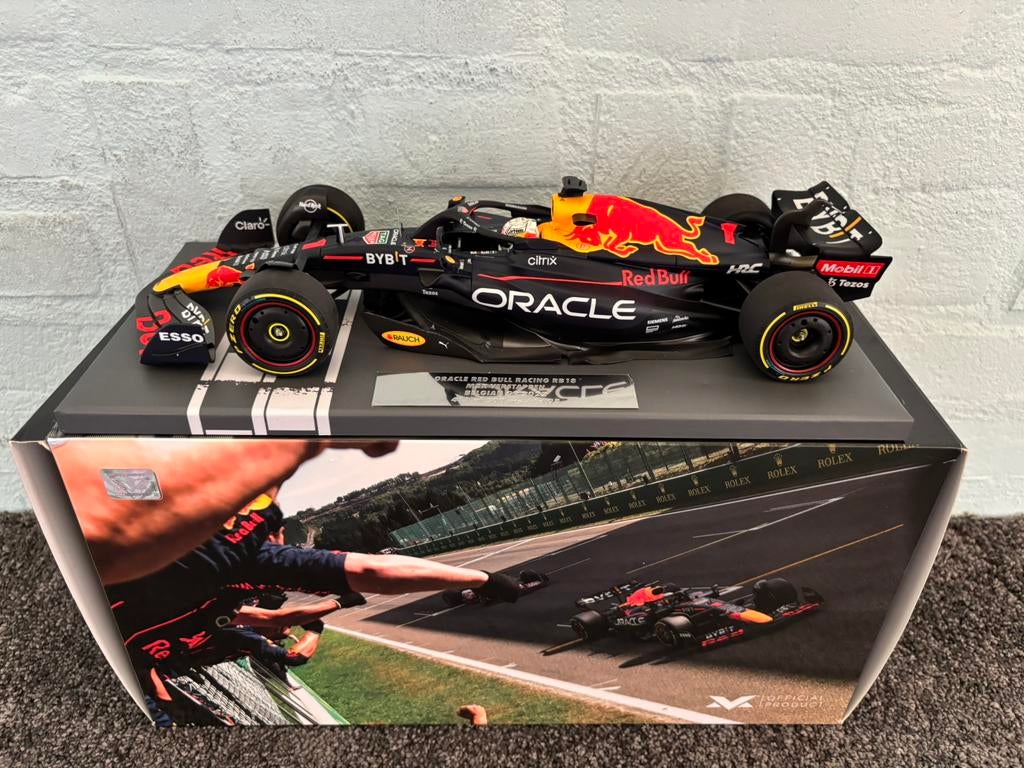 Max verstappen RB18 winner spa 2022 1:18 model, Verzamelen, Ophalen of Verzenden, Zo goed als nieuw, Formule 1