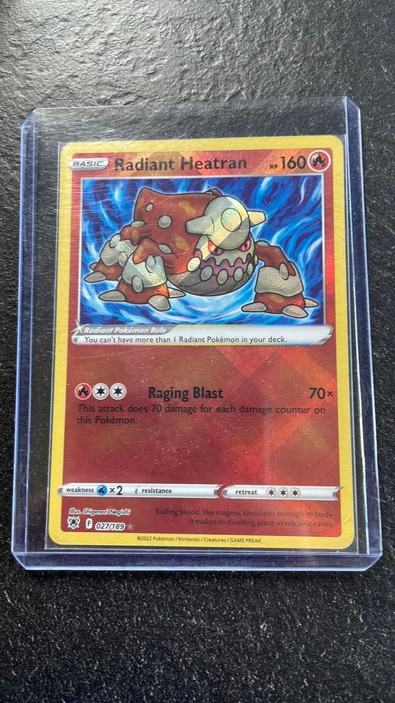 Radiant Heatran 027/189 Pokemon, Ophalen of Verzenden, Zo goed als nieuw