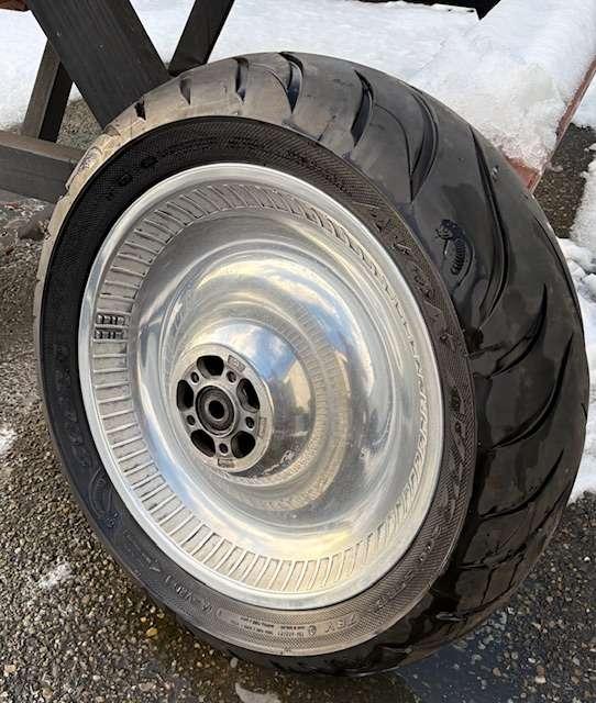 Softail Deuce achterwiel, Motoren, Onderdelen | Harley-Davidson, Niet ingevuld, Gebruikt, Niet ingevuld, Ophalen of Verzenden