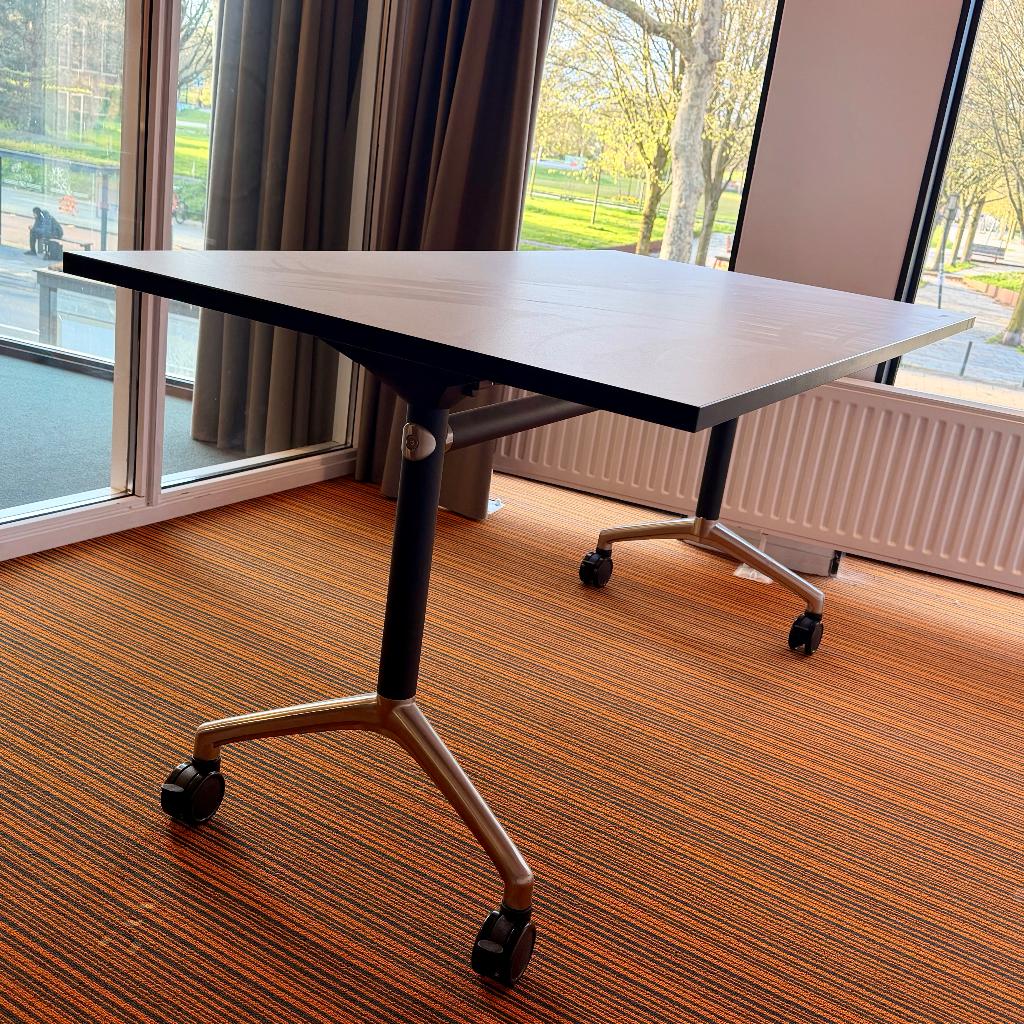 Verrijdbaar bureau 150x80 cm – inklapbaar Turn & Go, Huis en Inrichting, Bureaus, Ophalen, Overige typen, Gebruikt, Overige merken