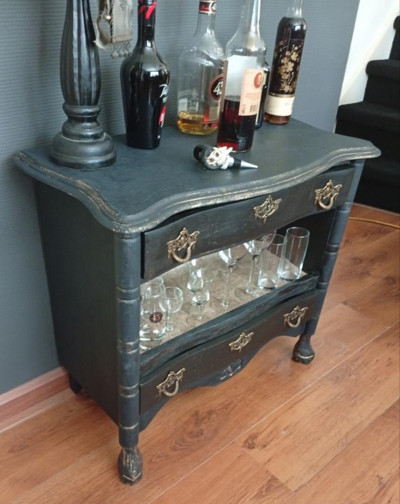 Antiek brocante kastje, Ophalen