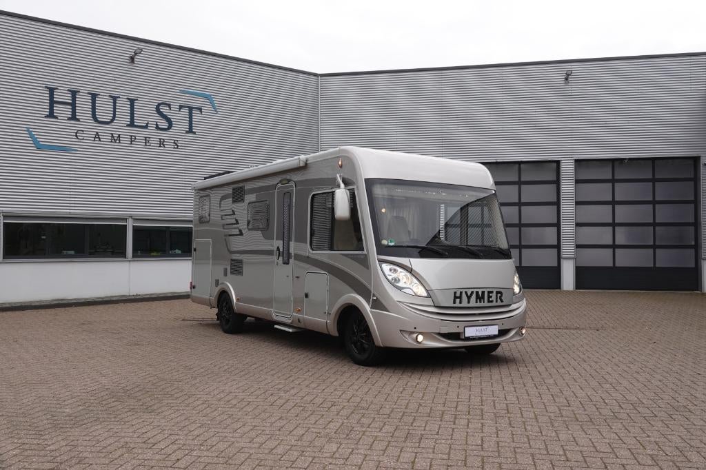 Hymer B 578 3.0 Automaat 177 PK, Champagne, Enkele bedden, Ringverwarming, Fiat, Bedrijf, Diesel