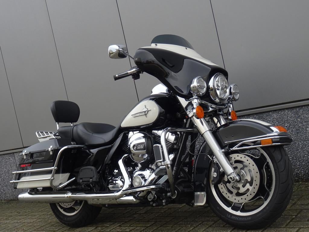 Harley-Davidson FLHF ELECTRA GLIDE POLICE (bj 2013) - foto 2