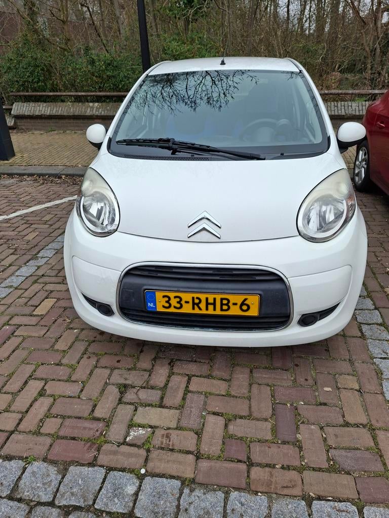 Citroën C1 1.0 5-DRS Sensodrive 2011 Wit, Stof, 4 stoelen, C1, Grijs