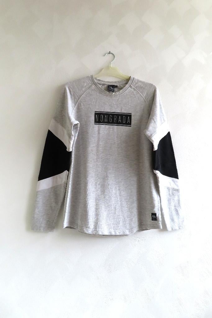 Sweater Grijs Non Grada mt S (J23), Kleding | Heren, Truien en Vesten, Zo goed als nieuw, Maat 46 (S) of kleiner, Grijs, Ophalen of Verzenden