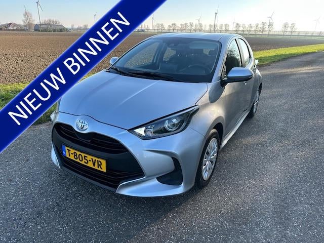 Toyota Yaris 1.5 VVT-i Active Camera Carplay Enz (bj 2023), Auto's, Voorwielaandrijving, 12 maanden, Stof, Euro 6