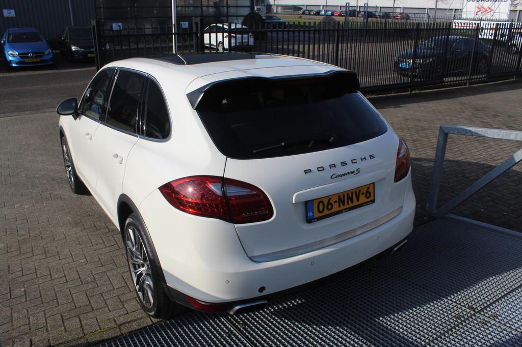Porsche Cayenne 4.8 S MEENEEMPRIJS/HANDELSPRIJS/EXPORTPRIJS, Automaat, Gebruikt, 8 cilinders, 138 €/maand