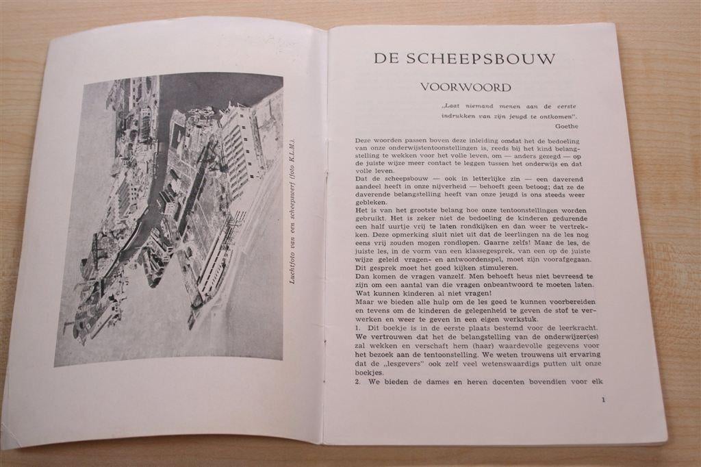 De scheepsbouw [1956] — St. Onderwijstentoonstellingen, Verzamelen, Scheepvaart, Gebruikt, N.v.t., Ophalen of Verzenden, N.v.t.