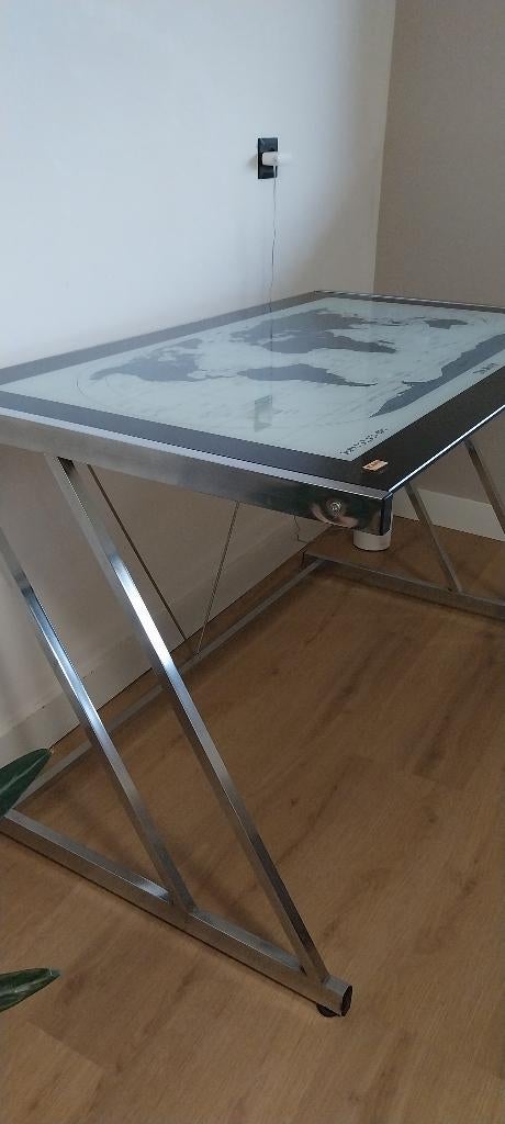 Bureau Kare design te koop, Ophalen, Zo goed als nieuw