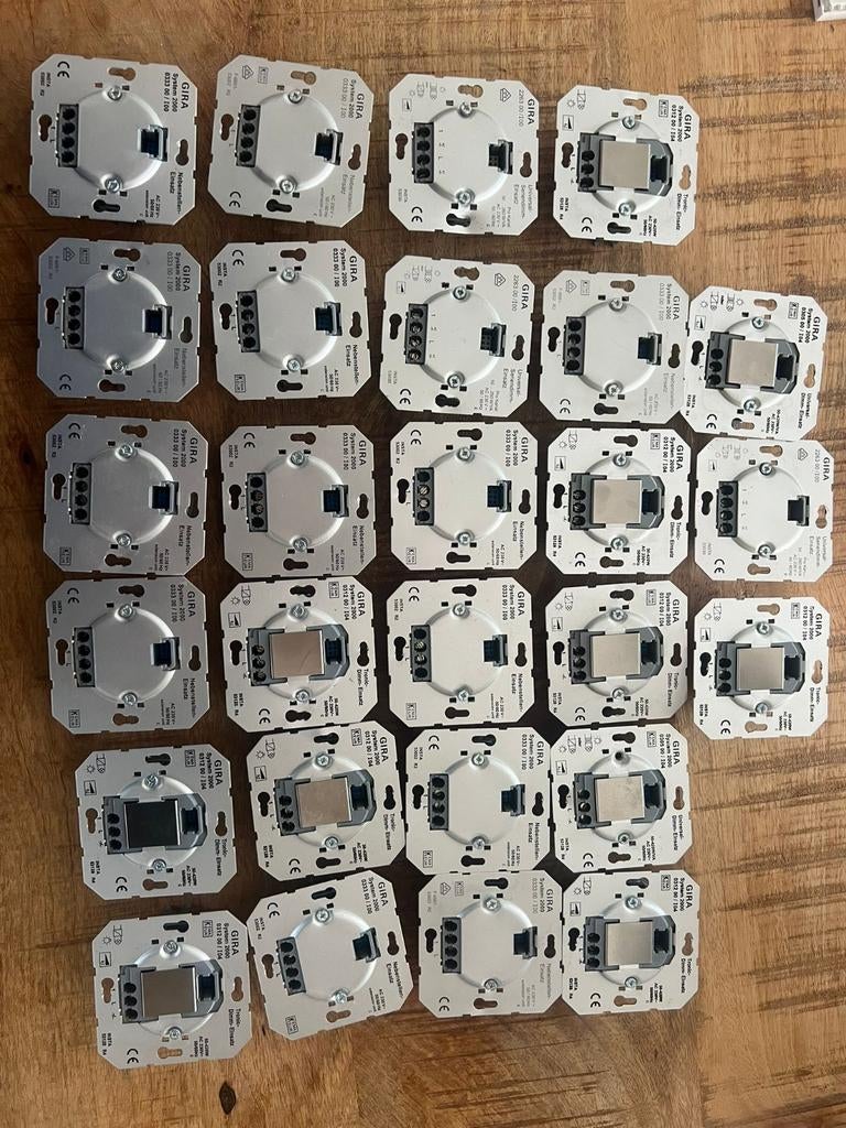 Gira System 2000 schakelmateriaal - Zo goed als nieuw, Ophalen of Verzenden, Zo goed als nieuw, Schakelaar