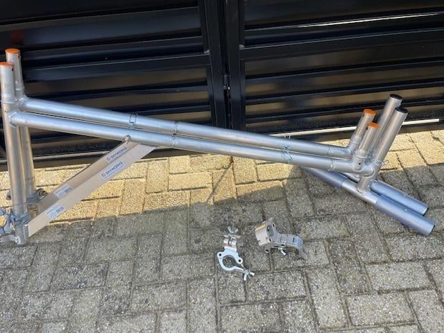 nieuwe skyworks uitwijkconsols / dakkapelsteunen 135 /0.70, Ophalen, Nieuw, Overige typen, 5 meter of hoger