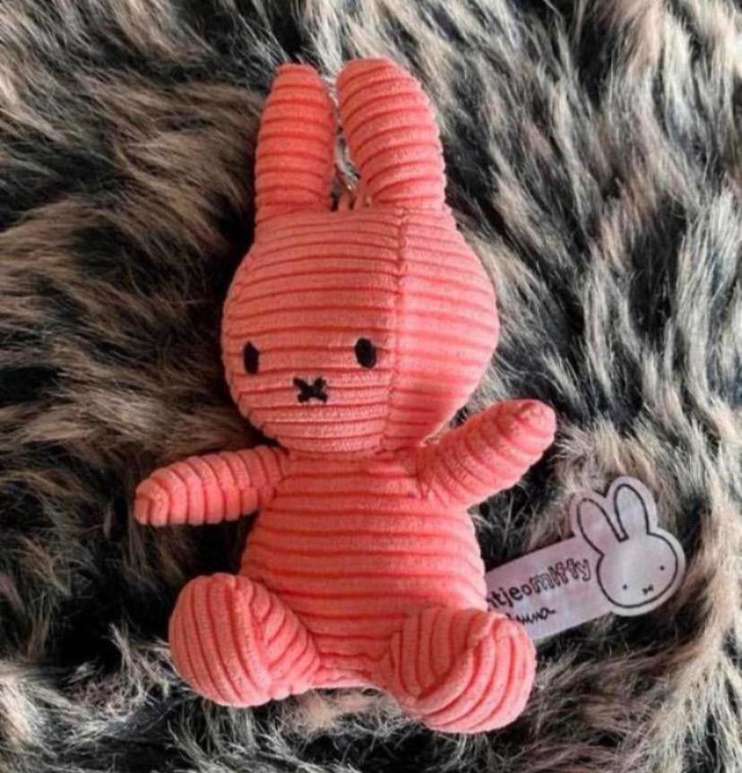 Nijntje miffy sleutelhanger / Nieuw !, Kinderen en Baby's, Speelgoed | Knuffels en Pluche, Verzenden, Nijntje, Met label, Roze