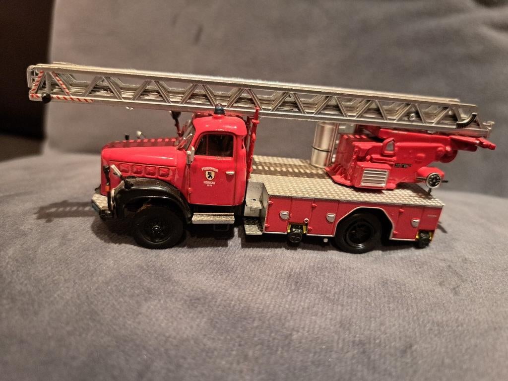 Saurer 2DM Brandweer Modelauto 1/72 (jaren '60-'70), Ophalen of Verzenden