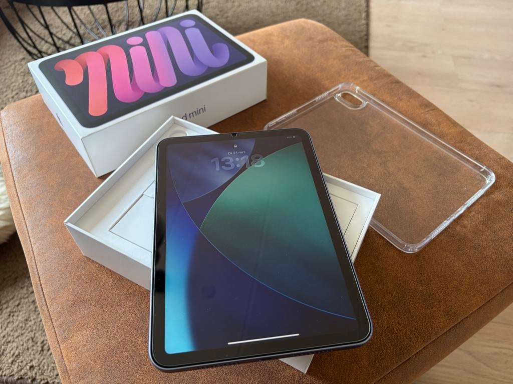 Complete Apple iPad Mini 6 grijs, 8 inch, Ophalen of Verzenden, Zo goed als nieuw, 64 GB