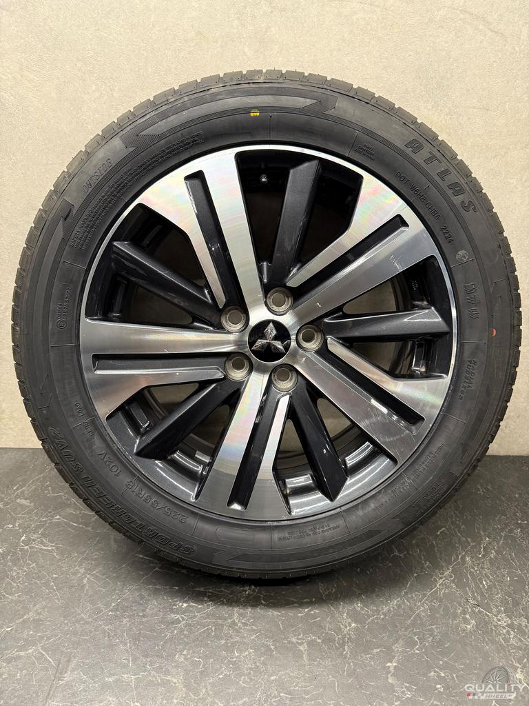 18” Mitsubishi Outlander, ASX, Eclipse Cross Velgen + Banden, Auto-onderdelen, Banden en Velgen, 18 inch, Gebruikt, -, -