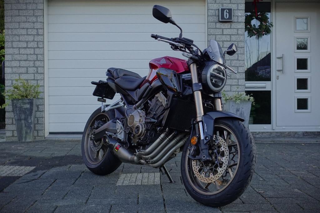 Honda CB650R (2020) - 35kW - Akrapovic