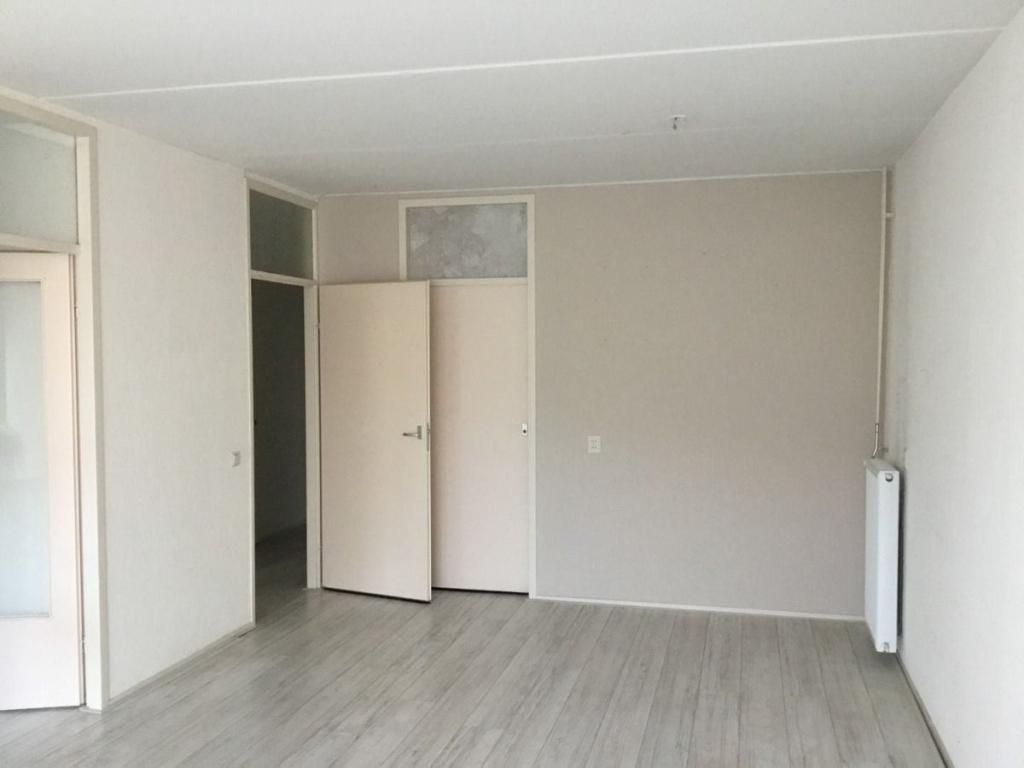 NIEUW! Woonruimte te huur Tjalk, Uithuizen, Huizen en Kamers