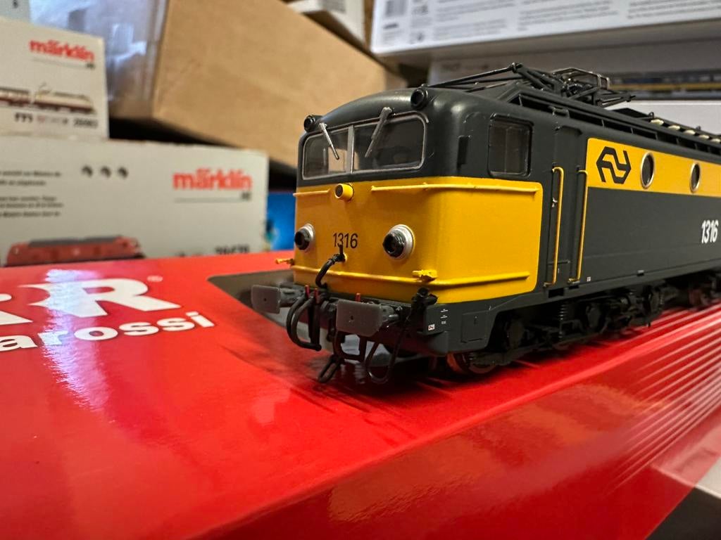 Rivarossi HR2468 NS 1316 AC wisselstroom digitaal sound, Hobby en Vrije tijd, Modeltreinen | H0, Wisselstroom, Locomotief, -, -